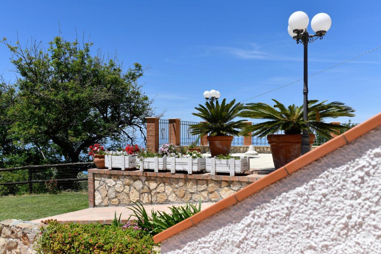 Villa Catalano Paola Buitenkant foto
