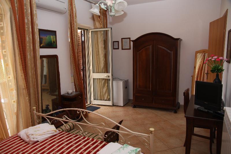 Villa Catalano Paola Buitenkant foto